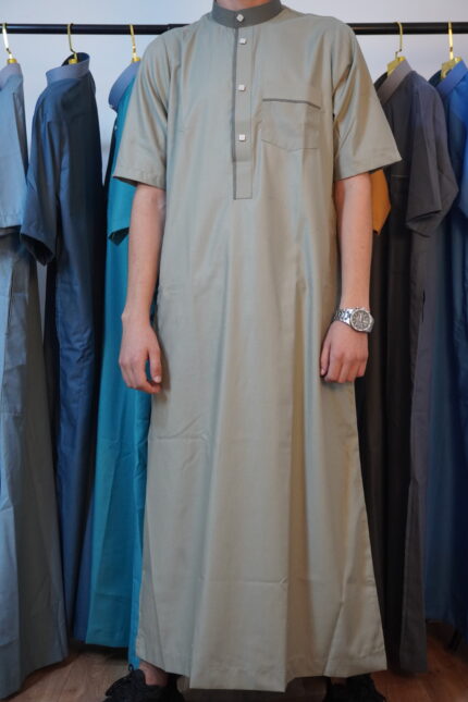 قميص الفوزان -أخضر فاتح